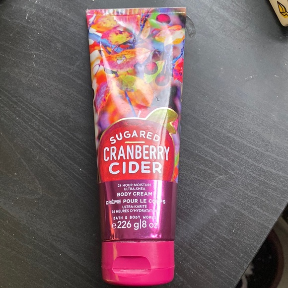 Bath & Body Works Sugared Cranberry Cider Body Cream - Picture 1 of 3